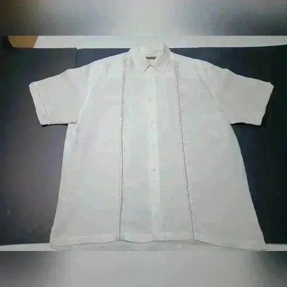 Cubavera Short Sleeve  button down shirt. Men's L - Picture 1 of 8